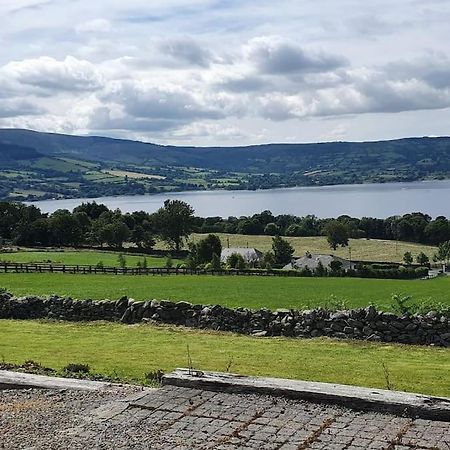 Cosy Self Contained Cottage With Stunning Views Killaloe Esterno foto