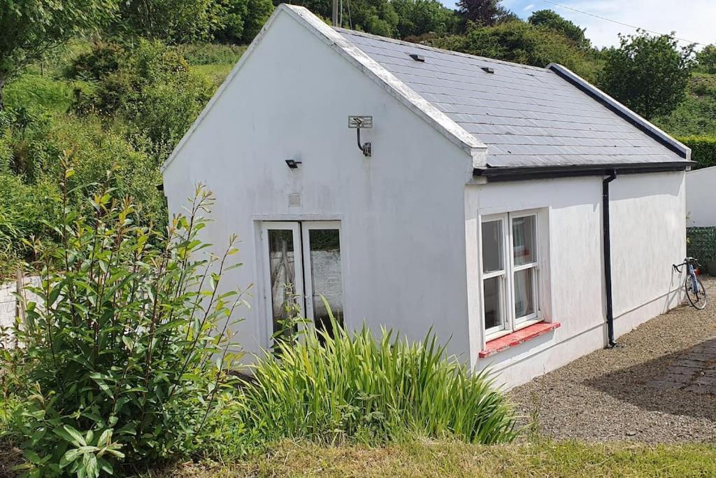 Cosy Self Contained Cottage With Stunning Views Killaloe Esterno foto